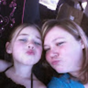 Meet your Posher, Desiree